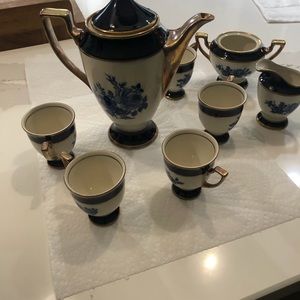 Vintage Echt 22 KT Cobalt Bavaria Germany Handerbeit Gold Teapot Cream Sugar